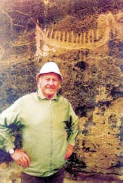 Thor Heyerdahl at Gobustan rock carvings - 1994