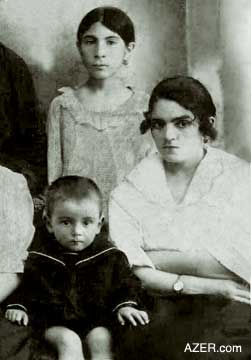 Chingiz with his mother. 1926. Photo: Courtesy the family of Chingiz Mustafayev