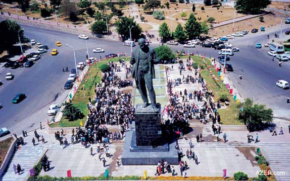 The Narimanov statue in Baku was organized for the occasion of Nariman Narimanov's 100th Jubilee (1970). The statue was erected a few years later upon the insistence of Heydar Aliyev, First Secretary of the Central Committee of the Azerbaijani Communist Party. Narimanov's statue is one of few which has not been pulled down after the collapse of the Soviet Union since he was a leader involved in the early Bolshevik movement in Azerbaijan (1920). Though Narimanov is a controversial figure, some historians claim he really did have Azerbaijan's best interests at heart. Photo: Khanlou.